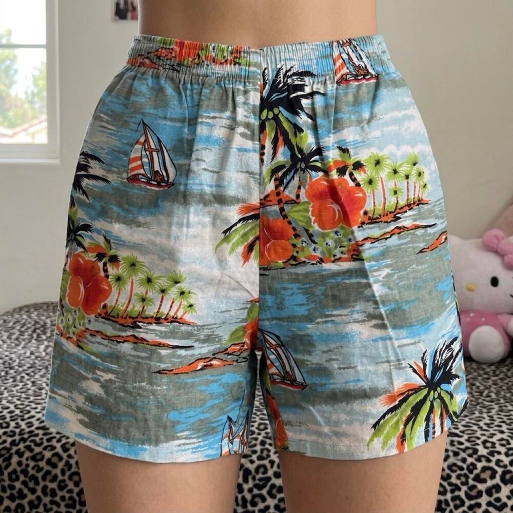Vintage 90s Sergio Valente Tropical Print Shorts Floral Hawaiian Size S Beach